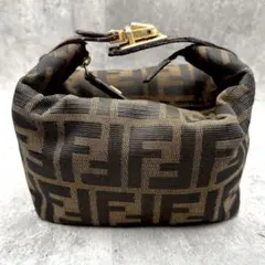 2026年最新】フェンディポーチの人気アイテム - メルカリ