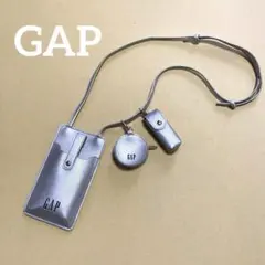 G*y様 GAP シルバー スマホショルダーバッグのサムネイル