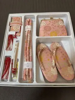 Item thumbnail for item 2398a421-a547-44a2-a05c-c0d17f1ebb28