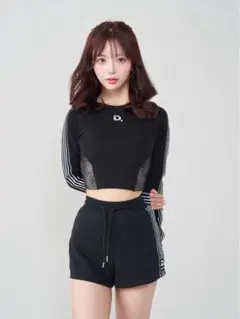 ダーリッチ レースドッキングラインクロップドトップス BLK