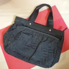 ungaro ウンガロ　総柄ハンドバッグ　ブラック