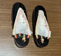 花柄刺繍の木製下駄 未使用