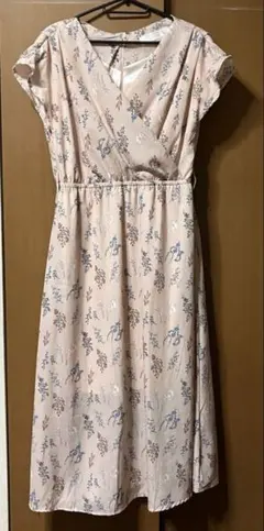 トッコクローゼット　花柄カシュクールロングワンピース ベージュピンク M〜L