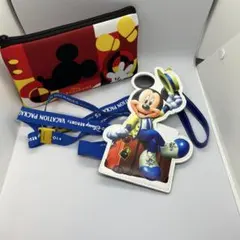 アンバサダーホテル　ミッキーマウス パスケースとポーチセット