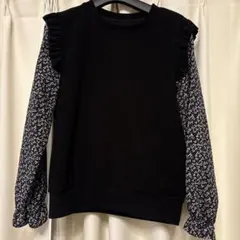 JUNOAH フリル付き黒トップス