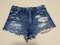 HOLLISTER ホリスター　デニム　ショートパンツ　ダメージ　かわいいのサムネイル