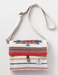 【新品】チャイハネ　ネイティブ柄 ショルダーバッグのサムネイル