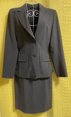 最終値下げ！【3ピース】スタンダードグレースーツ/9号（M）