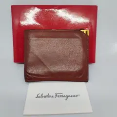 フェラガモ Salvatore Ferragamo 二つ折り ヤギ革 直営店購入