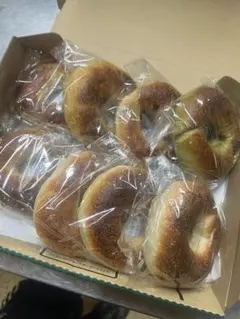 ⑭ 【24日焼き25日発送】ベーグル8個入り(ネコポス)のサムネイル