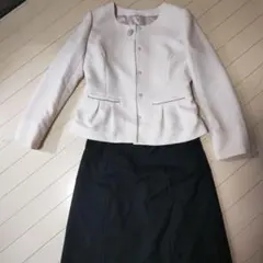 ももいろジャケットとブラックスカートセット