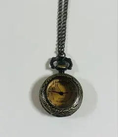 懐中時計風ネックレス