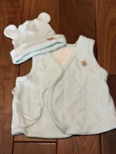 ミキハウス ベビーベスト 水色 ベア耳付き