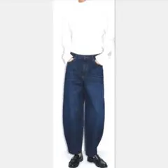 【新品タグ付き】ハイライズバレルフィットデニムパンツ　32のサムネイル