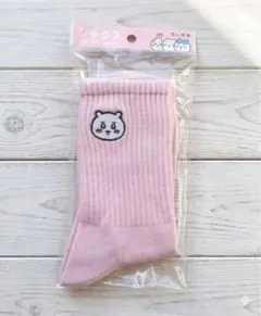 【新品】ちいかわ　ピンク　刺繍　靴下 22-24cm セブンイレブン