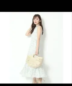 ジャスグリッティ　花柄　ワンピース　白　Mサイズ