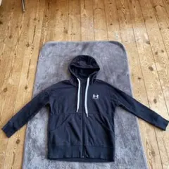 UNDER ARMOUR ブラック フルジップ パーカー