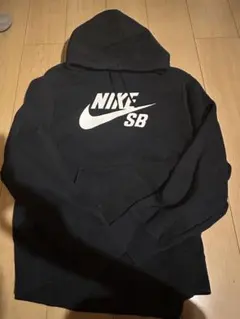 NIKE SB ブラックパーカー XL