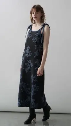 新品未使用タグ付き resil×足利 ゴブラン織りワンピース 黒 花柄