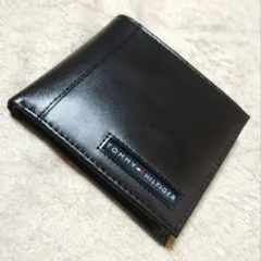 【新品】TOMMY HILFIGER 黒 二つ折り財布