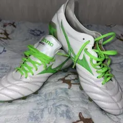 モレリアネオ4 サッカースパイク