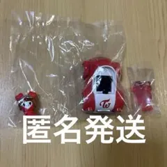 Item thumbnail for item 9027cfaf-3f77-4039-b3b8-dfeeadae0741