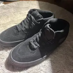 ハイカットスニーカー 27