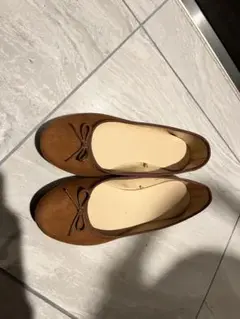 ブラウンリボン付きフラットシューズ L