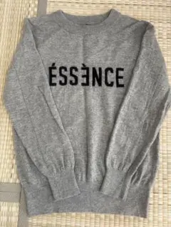 Spick & Span ÉSSENCEロゴ長袖ニットセーター