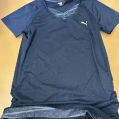 Puma ネイビー Vネック Tシャツ