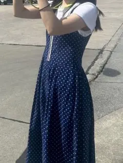 紺色ワンピース