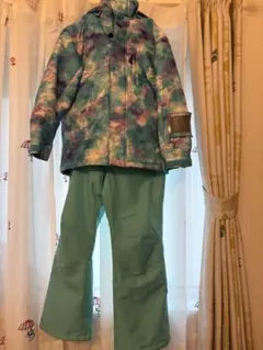 子ども用スキー・スノーボードウェア 130