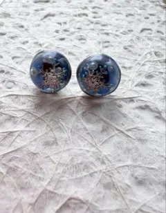 ハンドメイド　青色 雪の結晶 ピアス