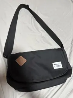 Champion ブラック ショルダーバッグ