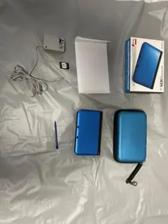 ニンテンドー3DS LL 青 本体と付属品