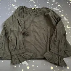 アース　長袖ブラウス　トップス　刺繍