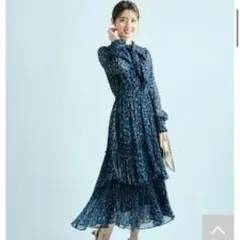 アプワイザーリッシェ 小花プリーツティアードワンピース ボウタイ 花柄