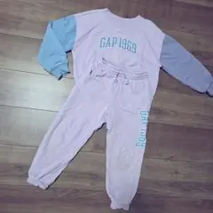 GAP 1969 セットアップ うす紫 袖は水色と紫