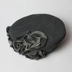 【新品未使用】共花ベレー black バライロノボウシ 花飾り