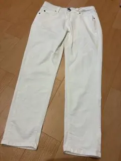 しまむら CLOSSHI 素肌　涼やかパンツ　ホワイト　64サイズ　クロッシィ
