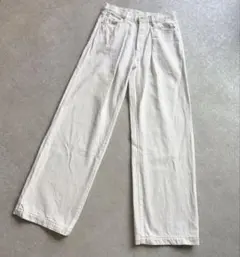 スピックアンドスパン 5 1/2 ルーズライン デニムパンツ ホワイト 26のサムネイル