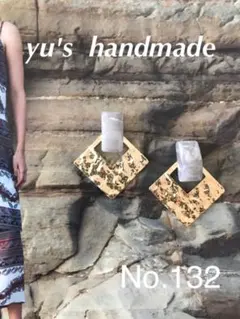 ✨2way  ピアス ゴールド ベージュカボション  ✨ 樹脂 イヤリング可