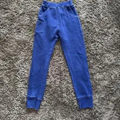 青色スウェットパンツ サイドポケット付き