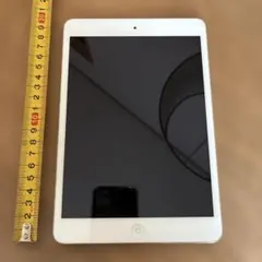 ジャンク品　Apple iPad mini 2 本体 A1490のサムネイル