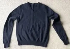ユニクロ ニット VネックLサイズ　紺色