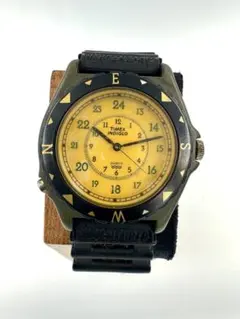 TIMEX safari サファリ1980年 カーキビンテージウォッチ - メルカリ