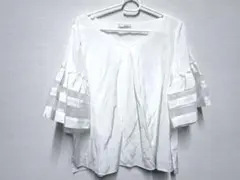 BEATRICE ホワイト 五分袖 Vネック シャツ Mサイズ