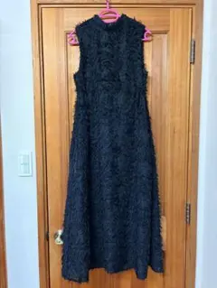 ZARA フリンジノースリーブワンピース 黒