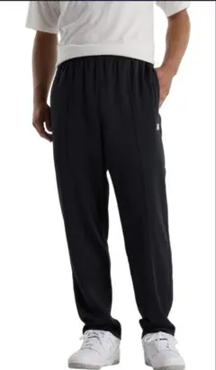 ニューバランス　黒 ジャージパンツ
