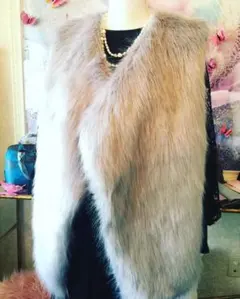 フェイクファーベスト